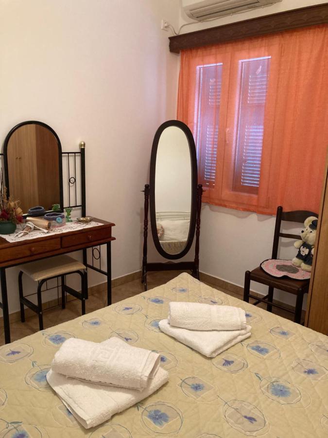 Agkyra Rooms Aladhinon Eksteriør billede